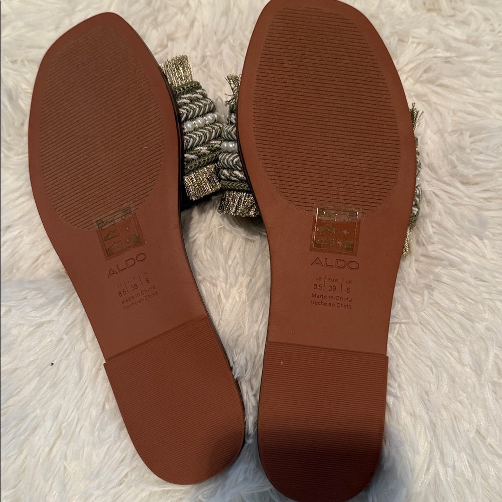 Aldo Slide Sandals 8.5 Green - Picture 5 of 5